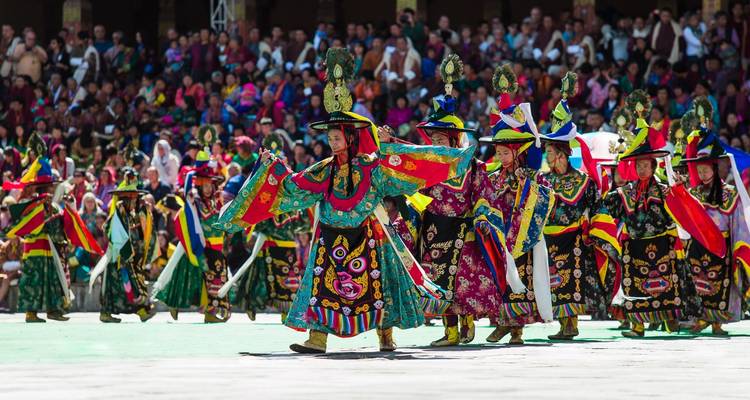 Circuit privé de 9 nuits et 10 jours au Népal et au Bhoutan 2024-2026 - Bhutan Travel Gate 1