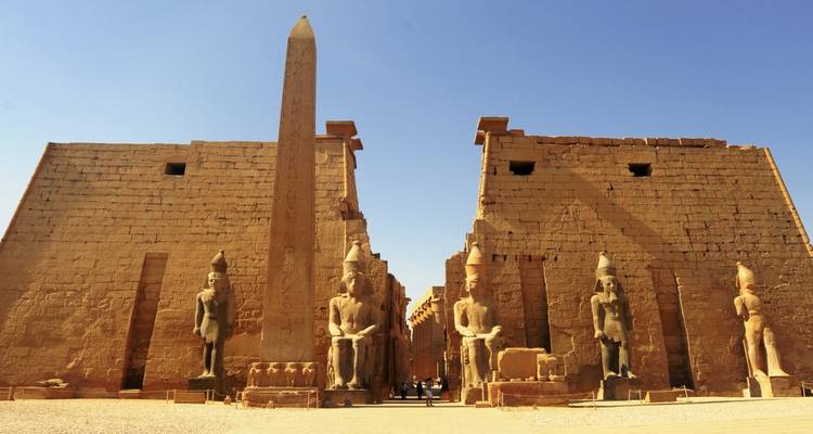 Circuito privado VIP por varias ciudades de Egipto con hotel y traslados - OceanAir Travels 7