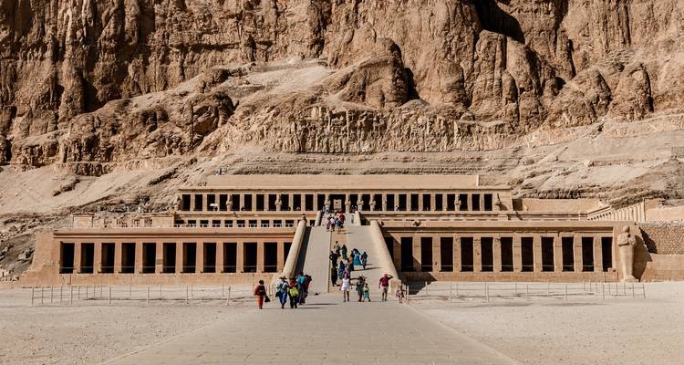 Circuito privado VIP por varias ciudades de Egipto con hotel y traslados - OceanAir Travels 10