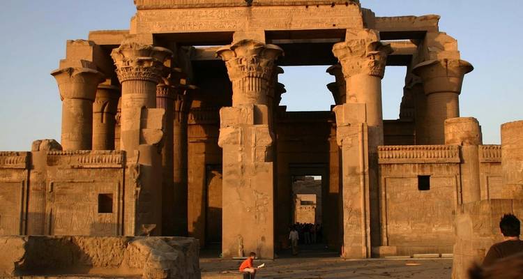 Viaje Espiritual de los 7 Chakras en Egipto con Tango Travel - Tango Travel Egypt 9