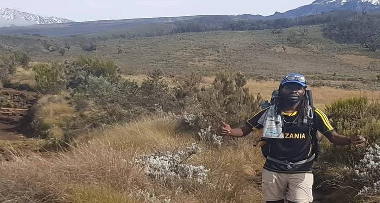 Escalada al monte Kilimanjaro Ruta Rongai 6 días - Johnadventures 7
