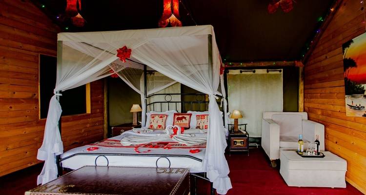 3 days Serengeti & Ngorongoro Fly-in Lodge safari from Zanzibar - Serengeti African Tours 6