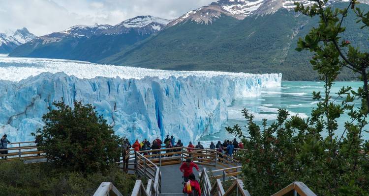 Group Tour - Glaciers and Peaks - People Travel and Experience 7