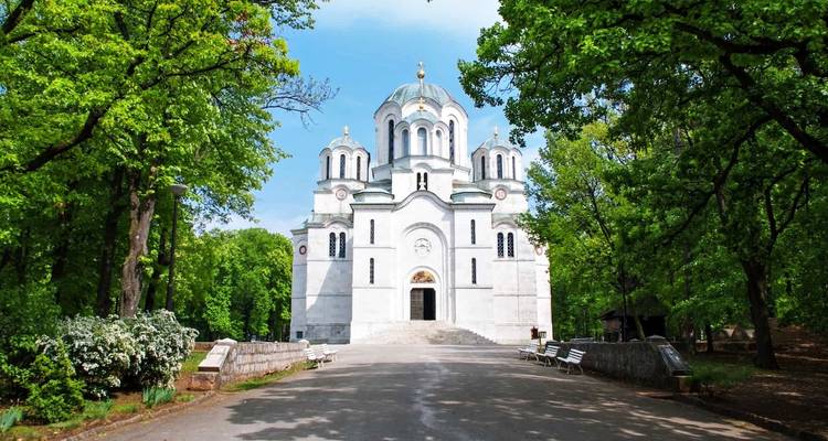 All seasons 9-days Serbia discovery tour from Sarajevo. Serbia, land of ancient monasteries, medieval fortresses, Roman traces, cultural wealth and scenic roads. - Monterrasol Travel 9
