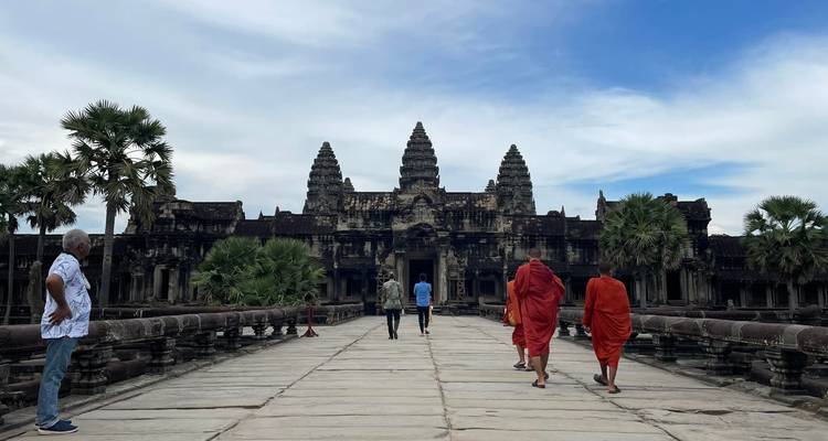 Explorador del Patrimonio de Camboya: Viaje de 7 días de Phnom Penh a Siem Reap - About Cambodia Travel & Tours 3