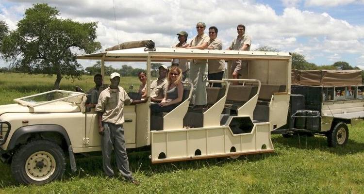 Leones del Kalahari, springboks y antílopes lechwe - DIAMIR Erlebnisreisen 3