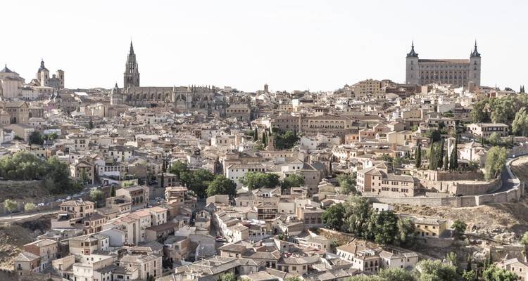 Circuito de 9 Días de Barcelona a Madrid con Andalucía y Toledo - Julia Travel 10