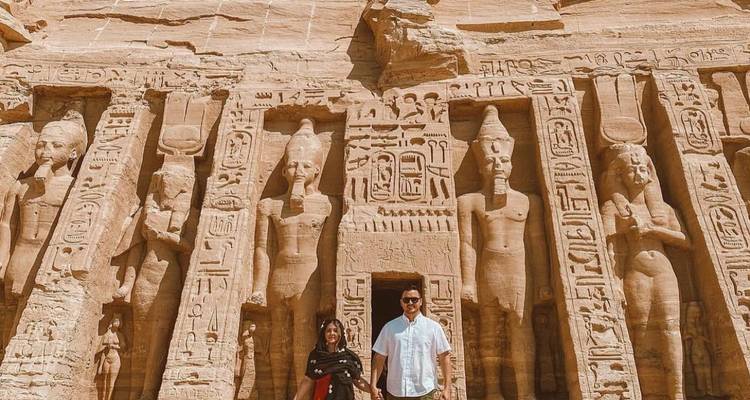 Trip to Egypt: Pyramids & Nile by flight - 8 Days - Holiday In 4