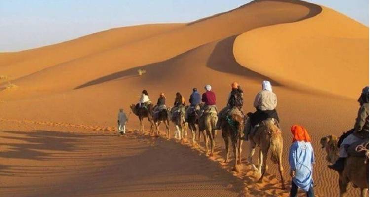 3D/2N Excursión privada por el desierto de Fez a Fez con tienda de lujo - Omega Tour 3