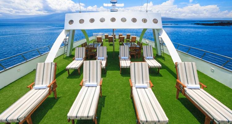 Solaris yate de Primera Clase 7 días - GUIDEcuador Travel 3