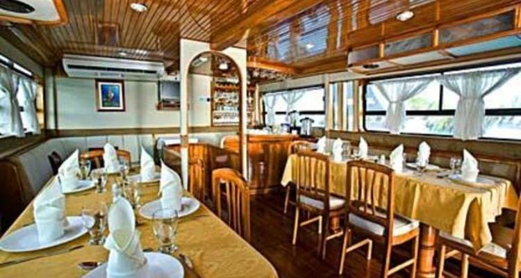 Aida Maria Tourist Superior Yacht - 8 jours - GUIDEcuador Travel 8