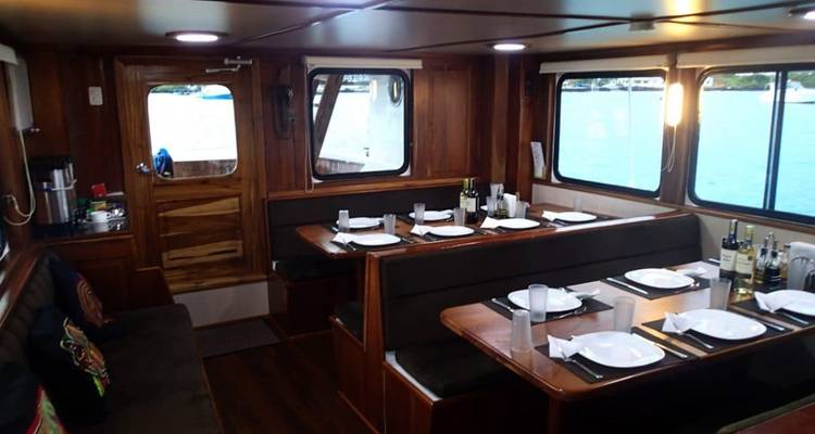 Samba Tourist Superior Sail Boat - 8 Days - GUIDEcuador Travel 7