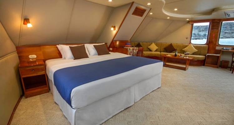 Integrity Luxury Yacht 8 Days - GUIDEcuador Travel 10