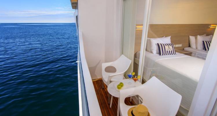 Treasure Of Galapagos First Class Catamaran 7 Days - GUIDEcuador Travel 6