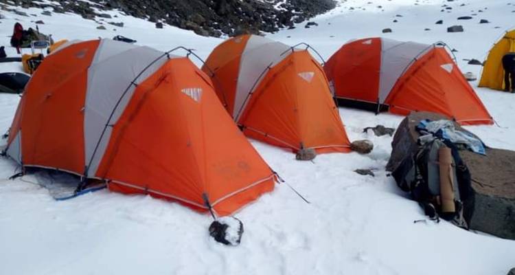 11 días ascenso Ruta circuito Norte. + 2 noches de estancia en hotel de lujo - kilimanjaro habitas 1