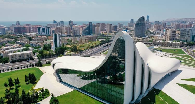 Azerbaiyán: Bakú, Parque Nacional de Gobustán, Península de Absherón, Shamakhi, Sheki, Ganja - 8 Días - Receptivo Aborigen Tours 2