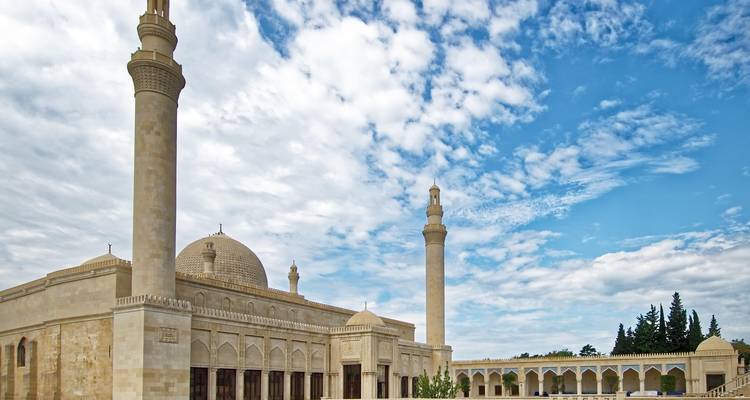 Azerbaiyán: Bakú, Parque Nacional de Gobustán, Península de Absherón, Shamakhi, Sheki, Ganja - 8 Días - Receptivo Aborigen Tours 9