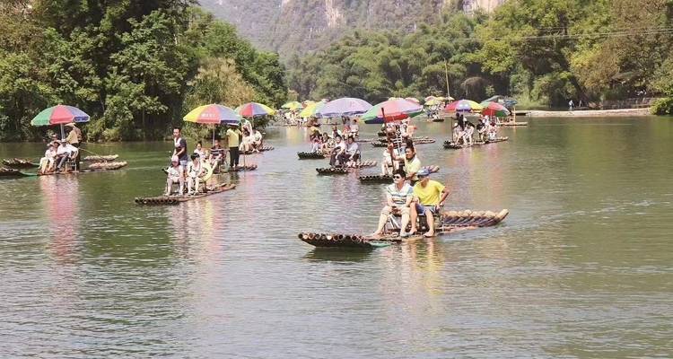 South China Discovery 12D: Hong Kong, Guilin, Chongqing, Three Gorges, Shanghai - Silk Road Trips 3