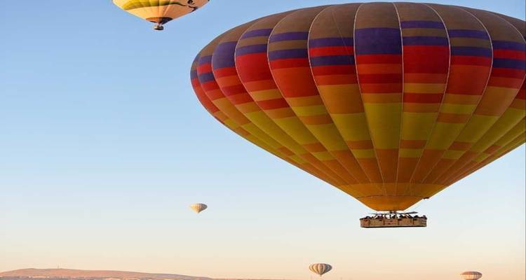 Balade en montgolfière : s'envoler au- dessus de Louxor - Pharaohn Tours 3