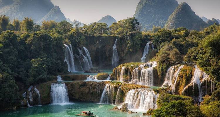 Discover Hanoi  - Ban Gioc waterfall  - Ba Be Lake 3 Days/2nights - Bee Gng International Joint Stock Company 6