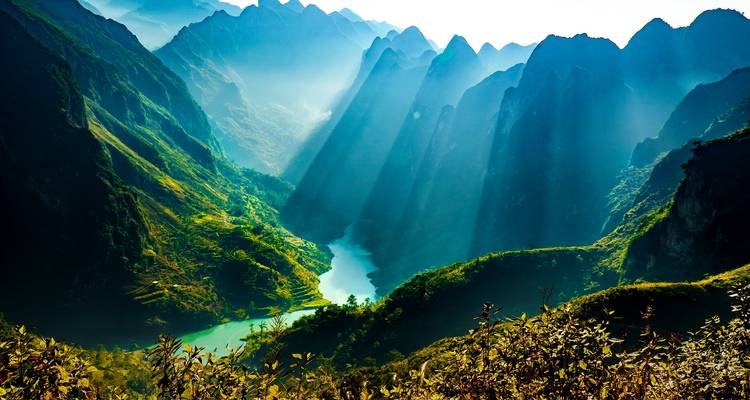 Experience Ha Giang-Dong Van Karst Plateau -Du Gia 4 Days/4nights - Bee Gng International Joint Stock Company 3