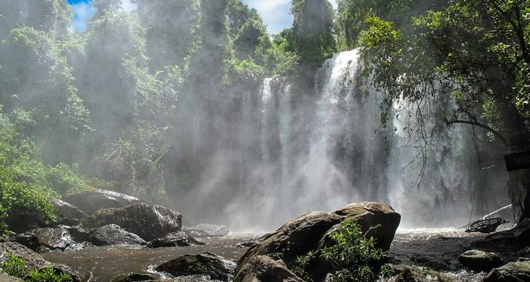 Angkor Wat-Kulen Mountain Private Tour-4 Days - Best Vietnam Tours 10