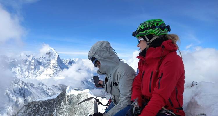 Expedición al pico de la isla más corta 14 días - Sherpa Expedition Teams 1