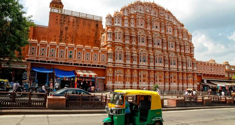 DIWALI FESTIVAL OF LIGHTS TOUR IN INDIA 2025 - Memorable India Journeys 3