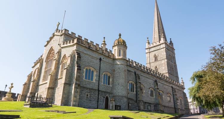 Giant's Causeway & Derry (Hotel) - 3 days - On The Go Tours 3