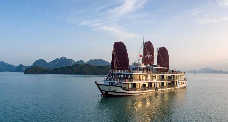 Vietnam & Cambodia 14 Days Best Tour - Best Vietnam Tours 8