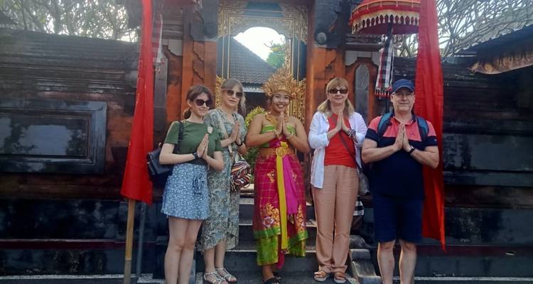 Explore Paradise: 7-Day Bali Tour Discover Nusa Penida, Mt. Batur, Temple And Waterfall - Diwira Wisata Indonesia 4