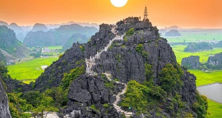 4 - Day Hanoi - Ninh Binh - Ha Long Bay 5 Star Cruise - Ha Long Bay Lux Cruises Tours 9