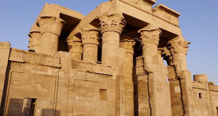 Visita los templos de Edfu y Kom Ombo desde Luxor - ETL Travel 9