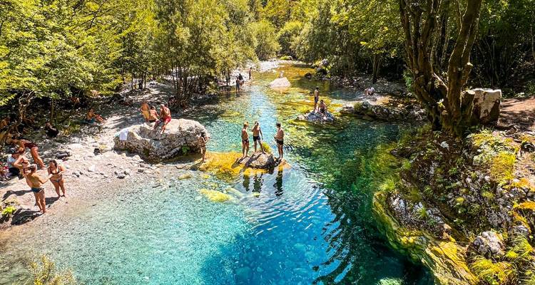Excursión de 3 días a los Alpes Albaneses: Lago Komani, Valbona, Parque Nacional de Thethi - LIT Travel and Tours  9