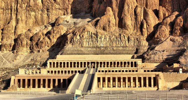 Croisière de rêve sur le Nil et récits de pyramides : 7 jours en Égypte - Golden Egypt 8