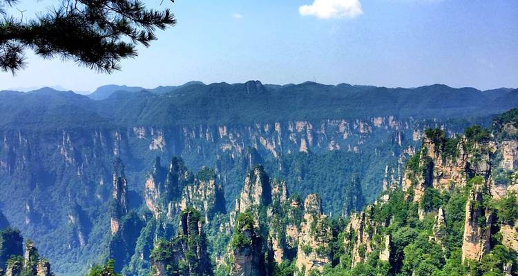 La majesté naturelle des montagnes de Zhangjiajie - Truly China Travel 1