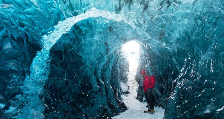 Customized Private Iceland Tour with Golden Circle - Agate Travel 4
