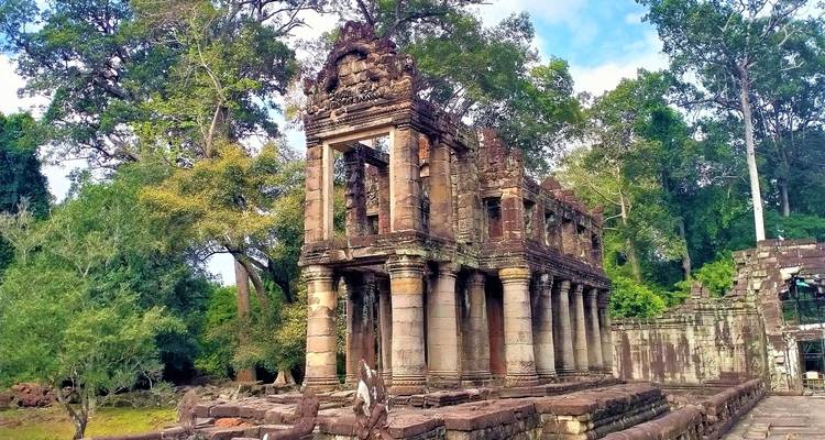 Aventure privée de 9 jours au Cambodge : Cyclisme, trekking, bateau - About Cambodia Travel & Tours 10