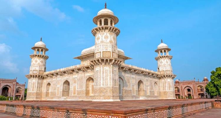 Circuit au Taj Mahal en Indian Express - Train avec toutes les options incluses - Sami World Travels 9