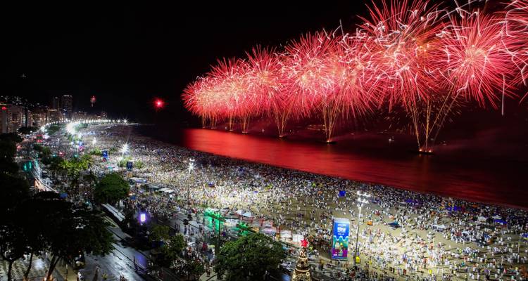 Le plus beau réveillon du monde à Copacabana - We Travel Discovery 1