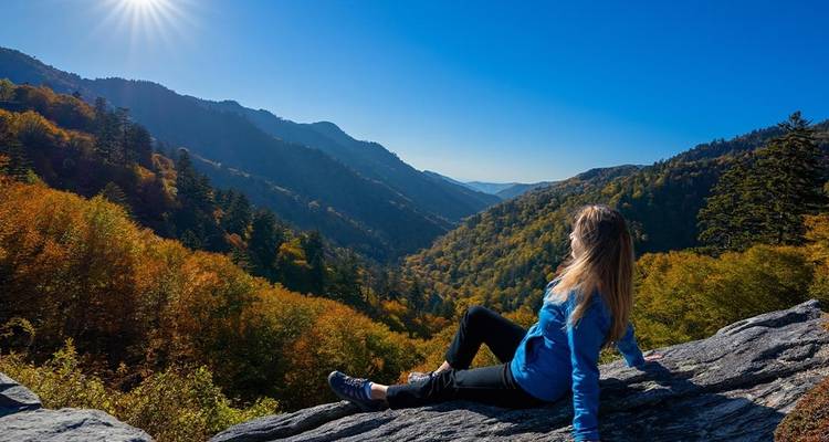 Hike the Great Smoky Mountains: Fall Foliage - Intrepid Travel 4