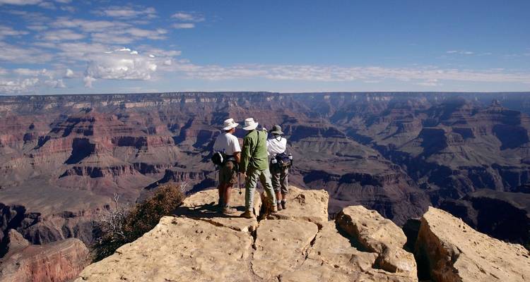 Trek dans l'arrière- pays du Grand Canyon jusqu'à Phantom Ranch - Bindlestiff Tours 2