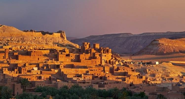 Ait Benhaddou im goldenen Licht des Sonnenuntergangs.