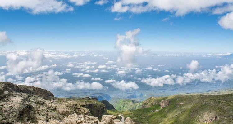 EXCURSION D'UNE JOURNÉE AU MONT KILIMANDJARO ROUTE MARANGU - Johnadventures 1
