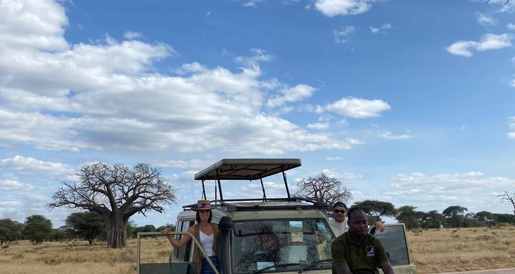 5 Days Ndutu Migration - Lappet Faced Safaris 2