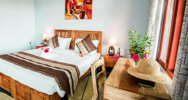 5 Days Ndutu Migration - Lappet Faced Safaris 4