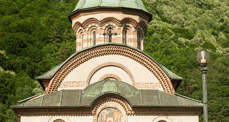 Romania: Mountains to Monasteries - Blue-Roads Touring 3