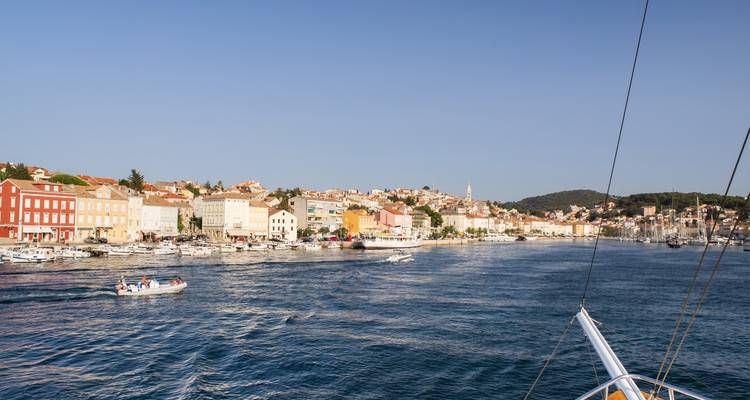 Split to Split Deluxe Superior - 8 days - On The Go Tours 1