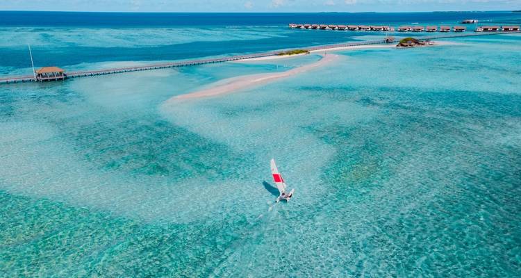 Luxury India's Golden Triangle with the Maldives - GoBook India Tours 1