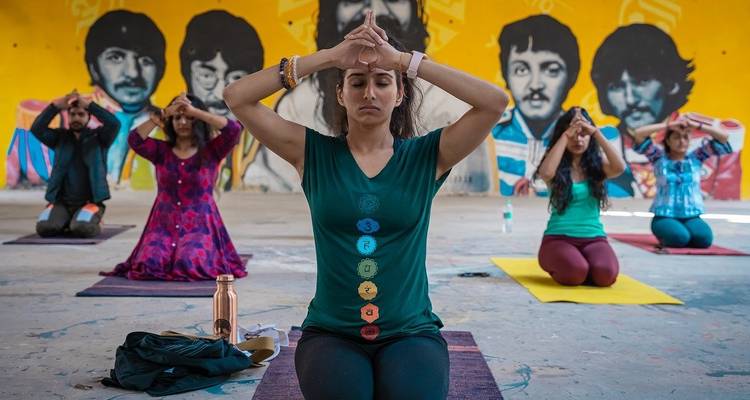 Expérience de yoga et de méditation à Rishikesh - GoBook India Tours 1